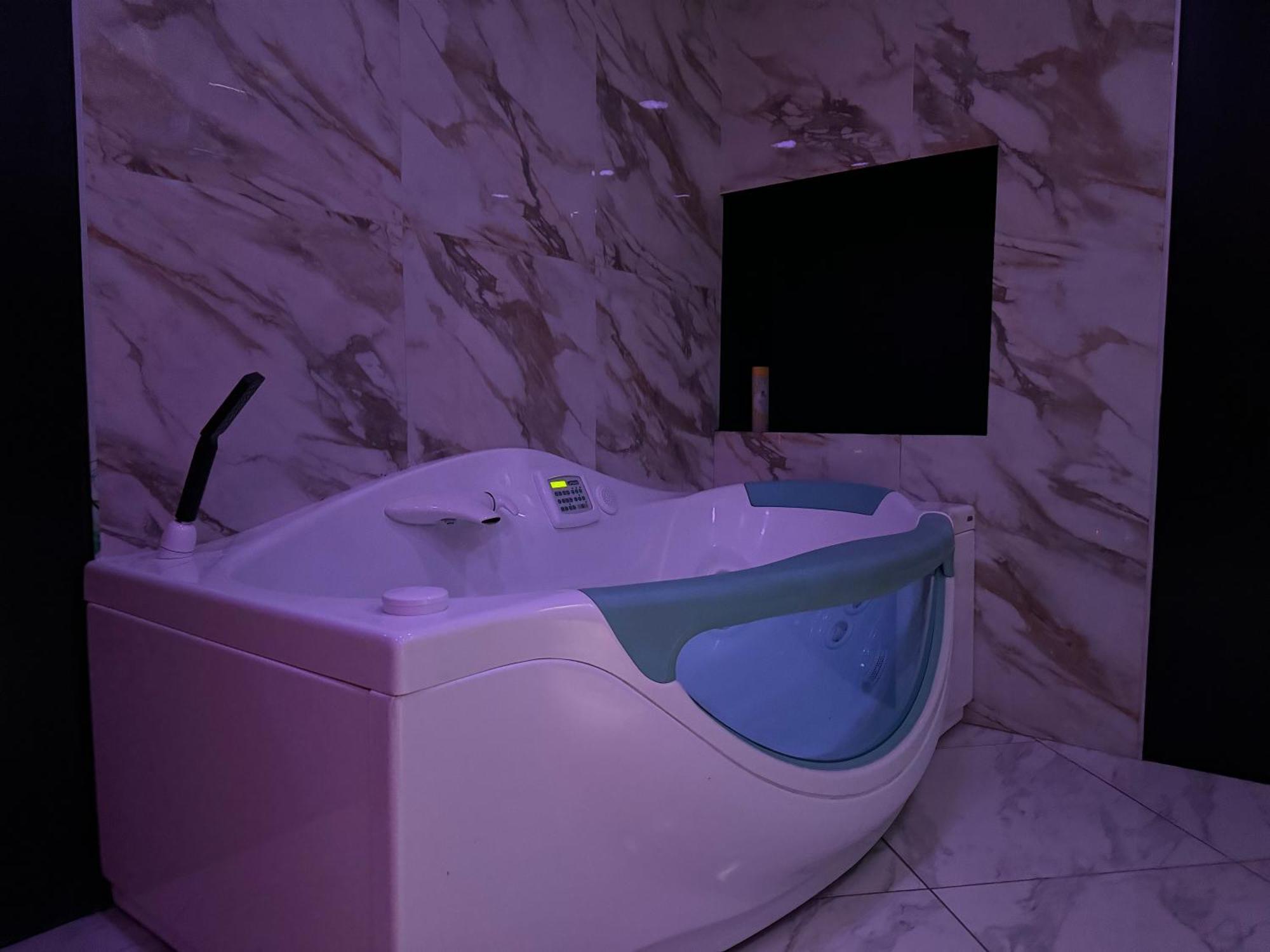 Maison Appartement Triplex Avec Jacuzzi Et Sauna Сент-Етьєн Екстер'єр фото