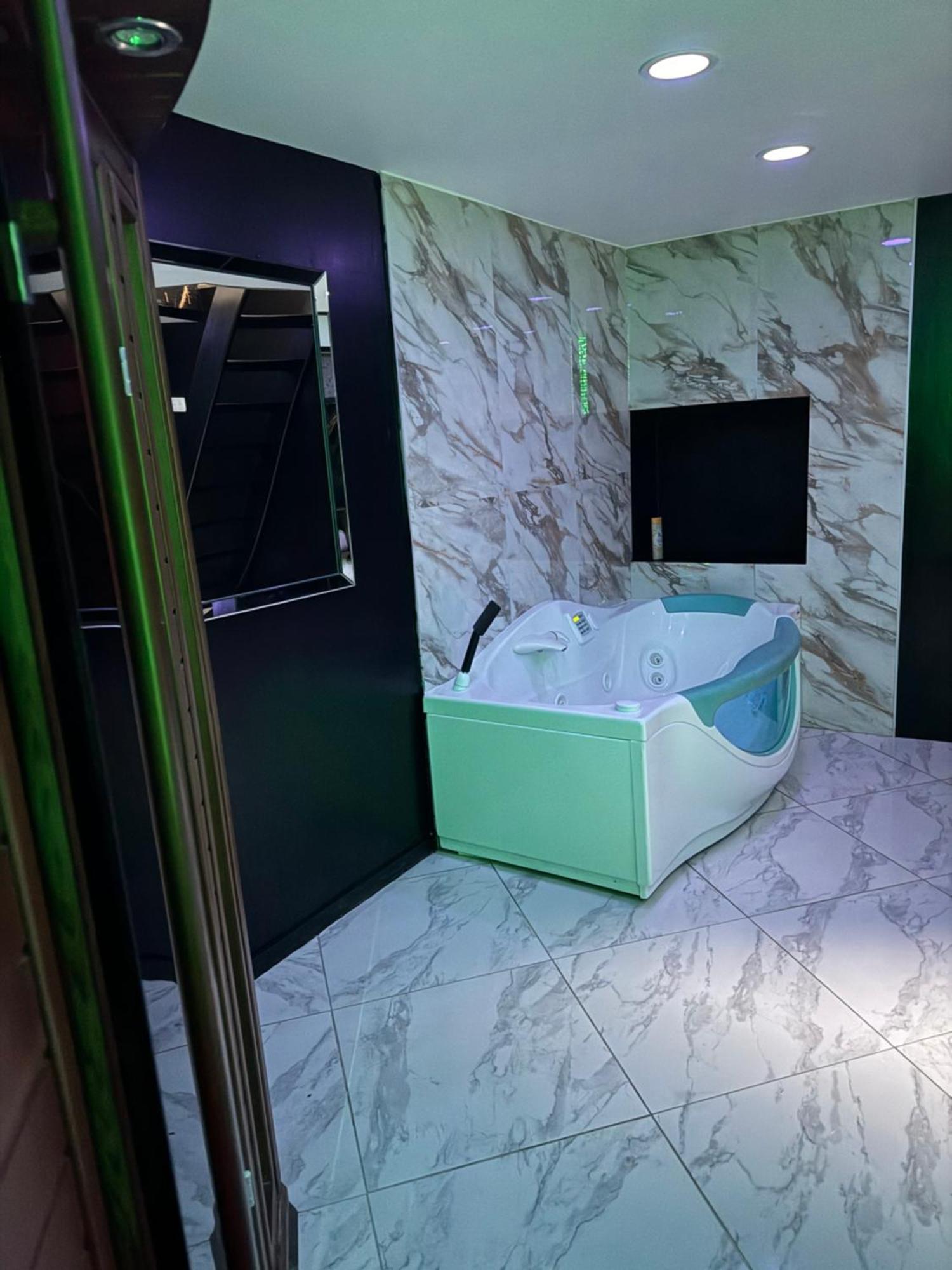 Maison Appartement Triplex Avec Jacuzzi Et Sauna Сент-Етьєн Екстер'єр фото